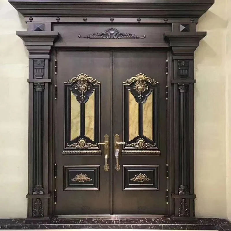 Porte d'entrée en cuivre et aluminium sculpté